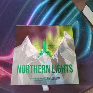 Northern Lights Supreme Frost Highlighter Palette